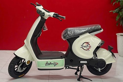 XE ĐIỆN THỜI TRANG VC3 - MÀU TRẮNG SỨ